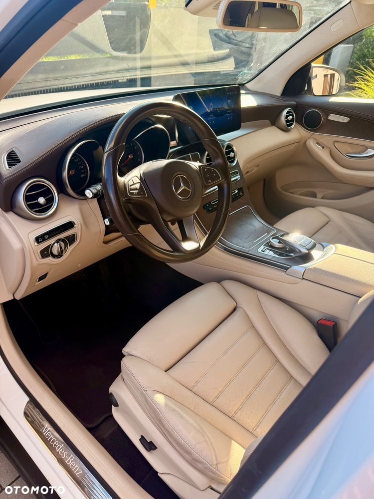 Mercedes-Benz GLC - 10