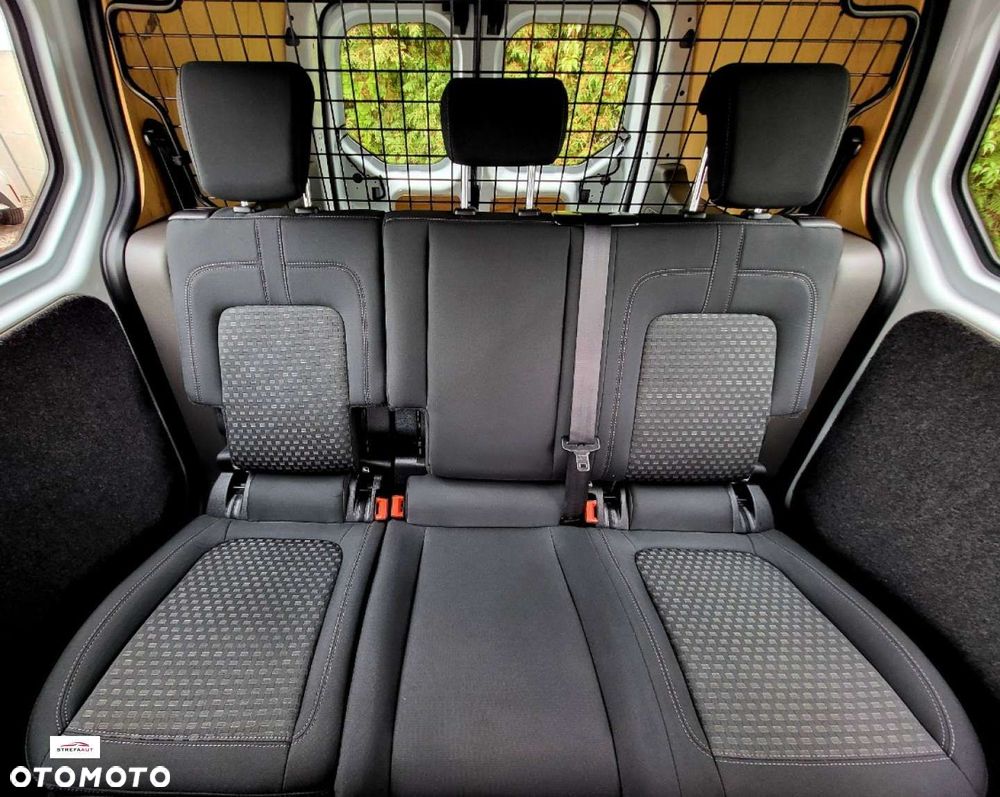 Ford Transit Connect - 31