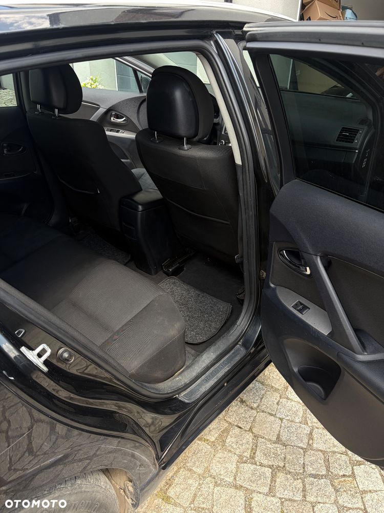 Toyota Avensis 2.0 D-4D Sol - 10
