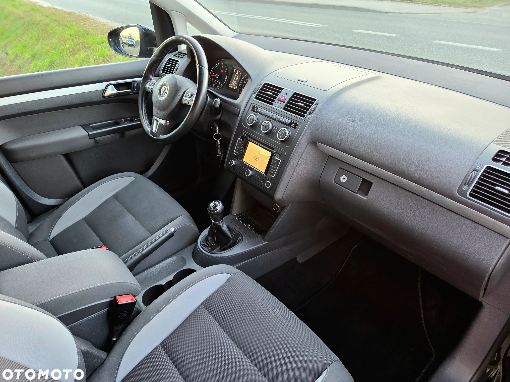Volkswagen Touran 1.6 TDI DPF BlueMotion Technology Life - 15