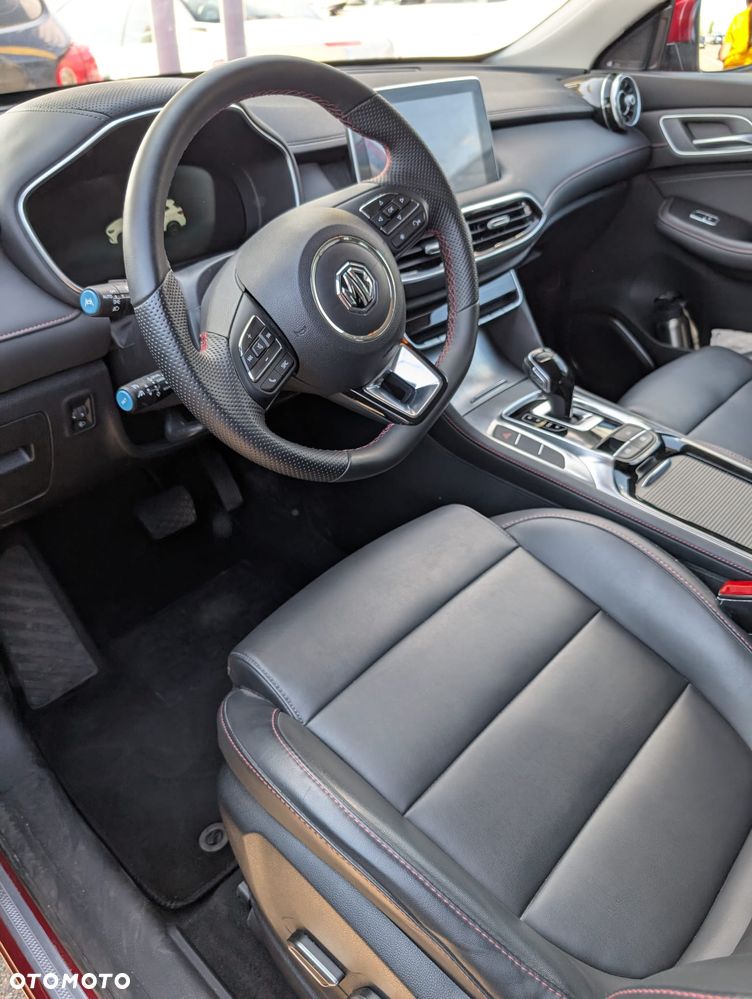 MG HS 1.5 T-GDI Excite DCT - 7