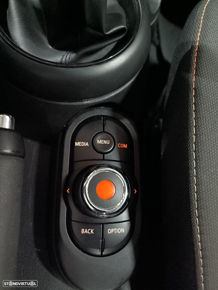 MINI 5 Portas One D - 26