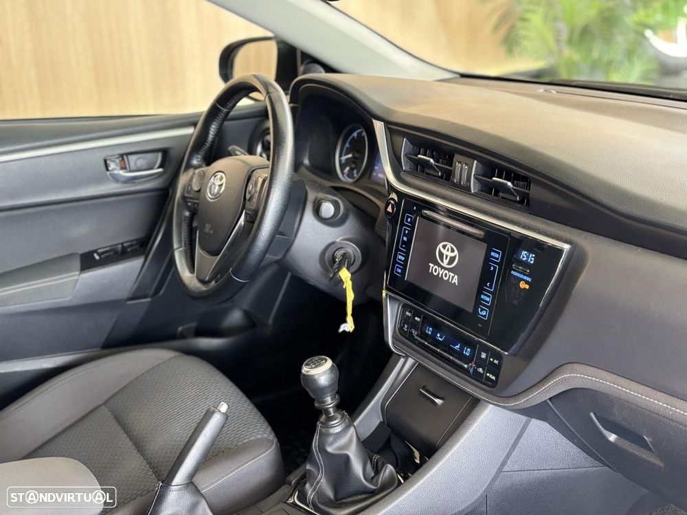 Toyota Corolla - 8