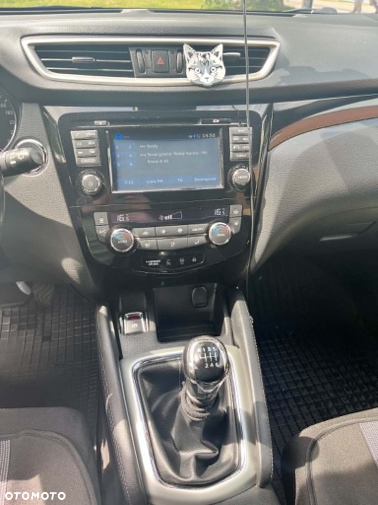 Nissan Qashqai 1.6 DCi Tekna EU6 - 16