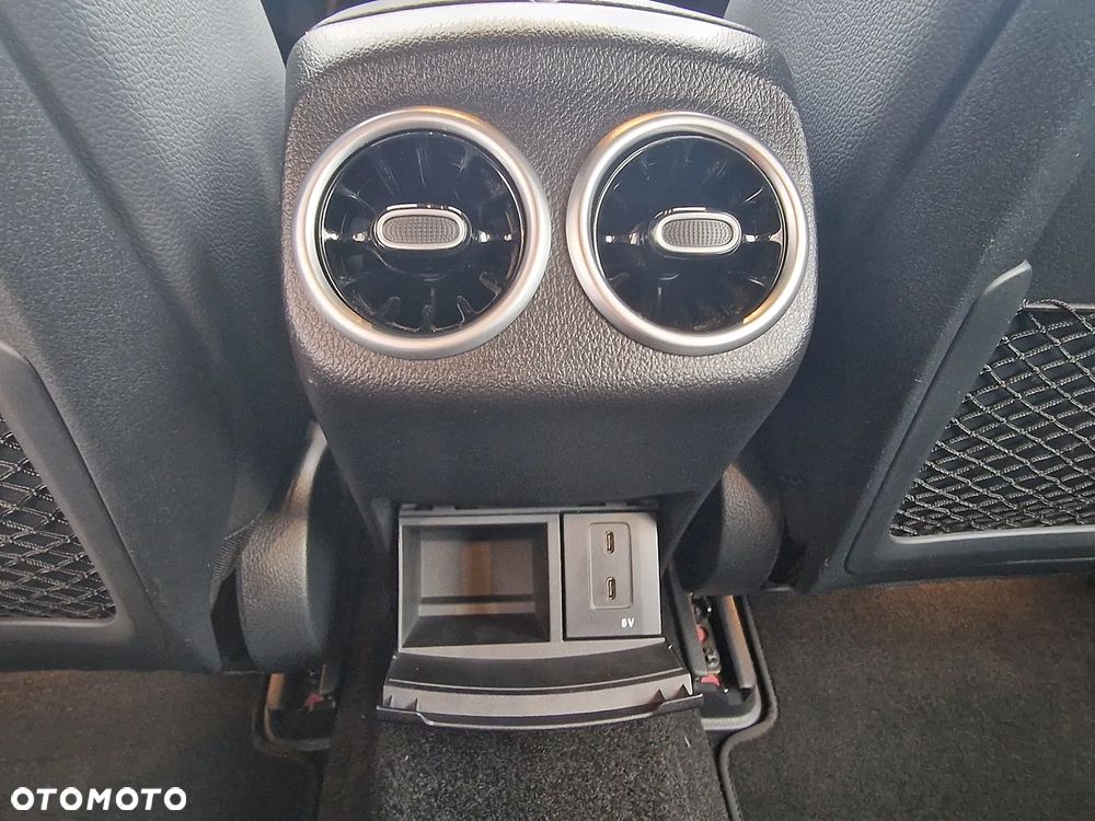 Mercedes-Benz Klasa A 160 AMG Line - 12