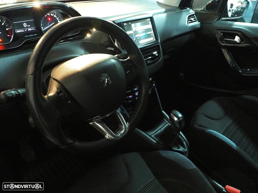 Peugeot 208 82 VTI Allure - 17