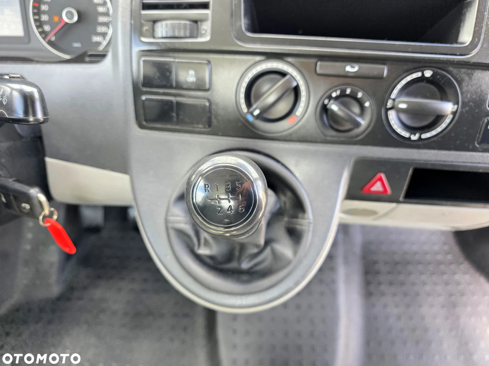 Volkswagen TRANSPORTER 2,0 TDI 140 KONNA SKRZYNIA 3M WEBASTO 247T/KM PRZEBIEGU GWARANCJA - 22