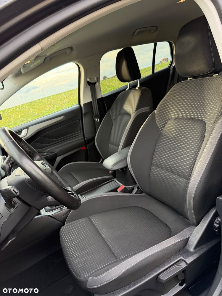 Ford Focus Turnier 1.0 EcoBoost Start-Stopp-System COOL&CONNECT DESIGN - 33