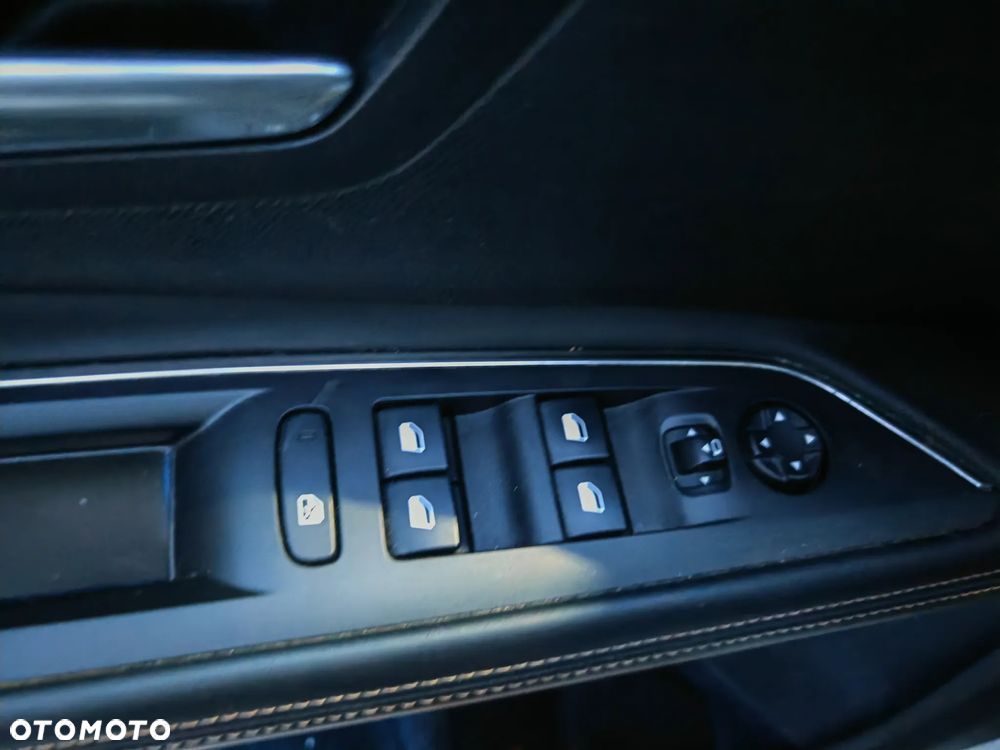 Peugeot 5008 BlueHDi 180 EAT6 GT - 22
