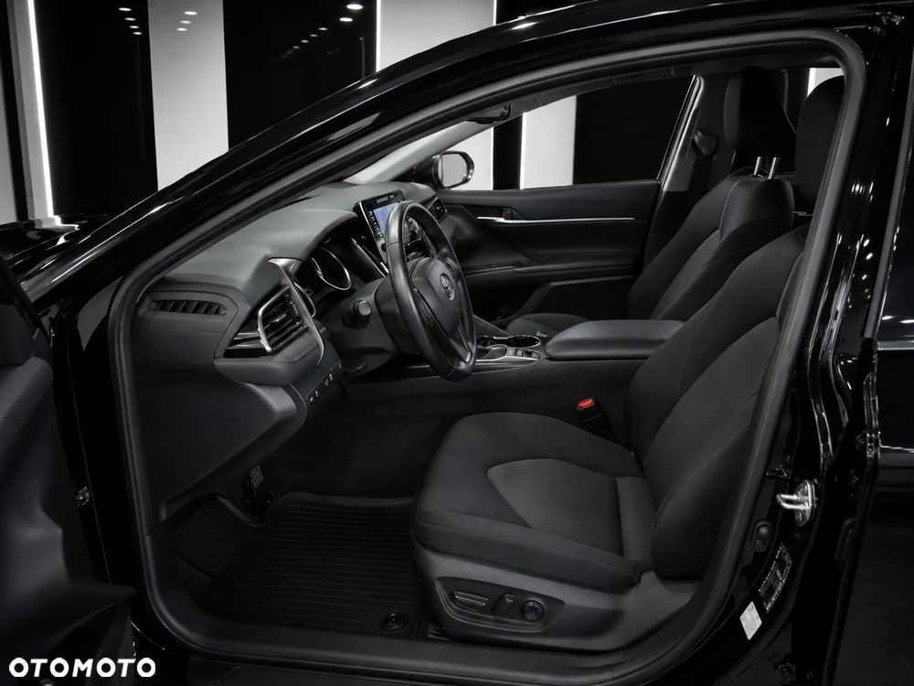Toyota Camry 2.5 Hybrid Comfort CVT - 7