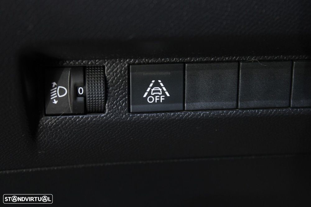 Peugeot e-208 50 kWh Allure - 40