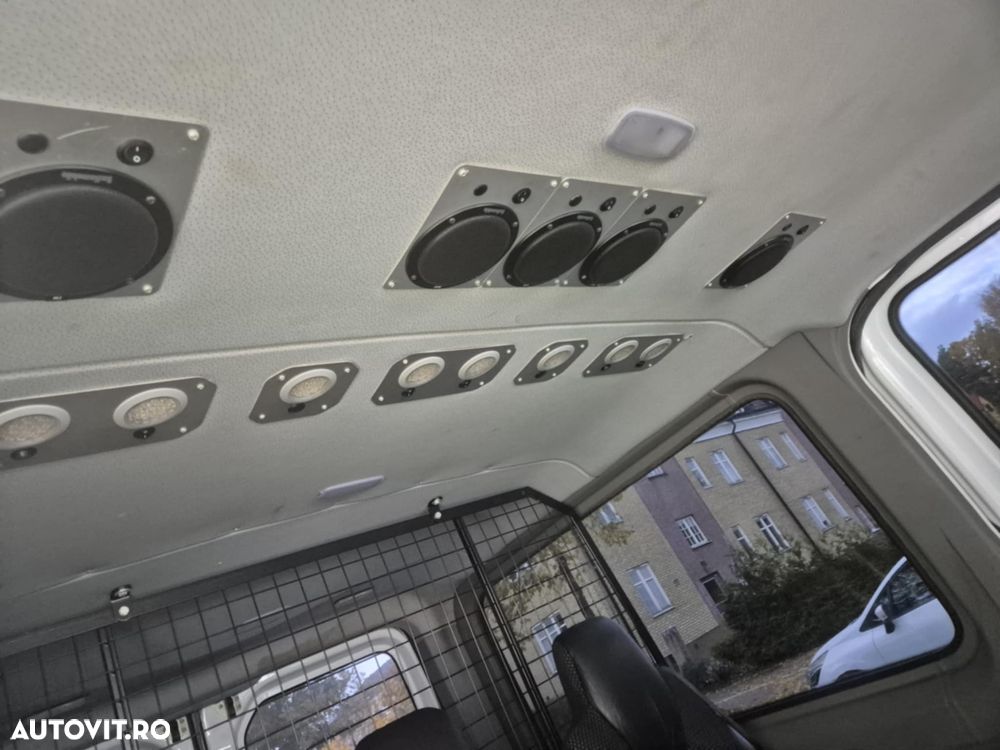 Mercedes-Benz Sprinter - 17