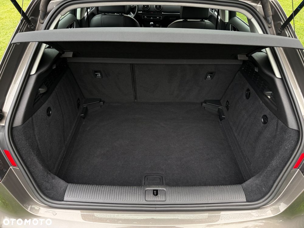 Audi A3 Sportback 1.4 TFSI Ambiente - 8
