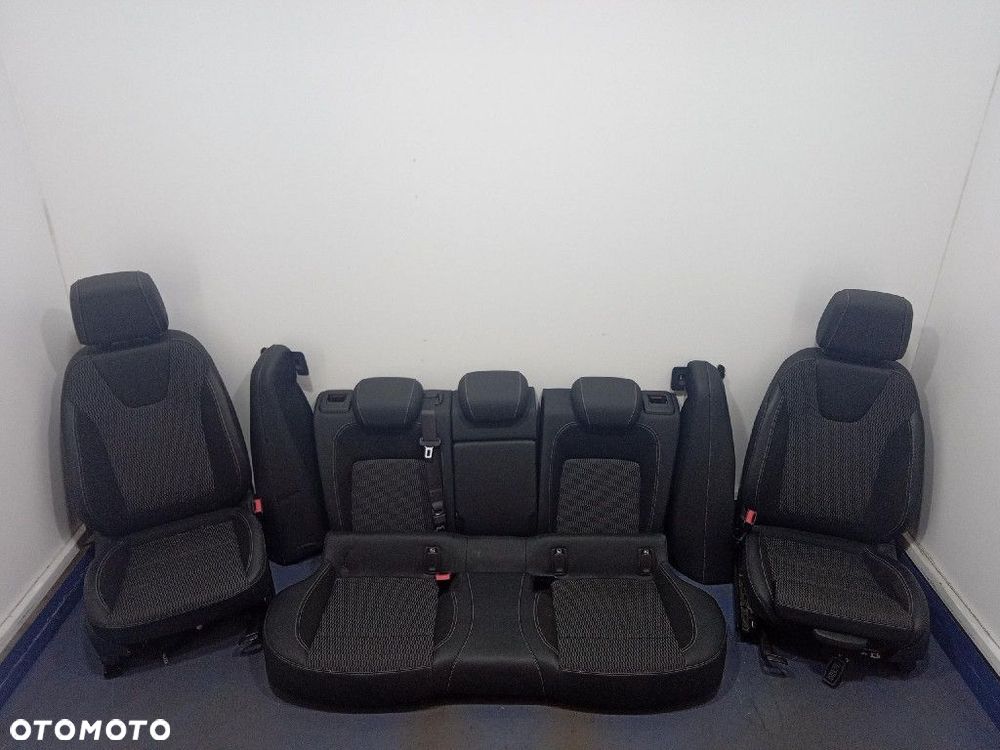 OPEL INSIGNIA B KOMBI FOTELE KOMPLET PÓŁSKÓRA EUROPA - 1