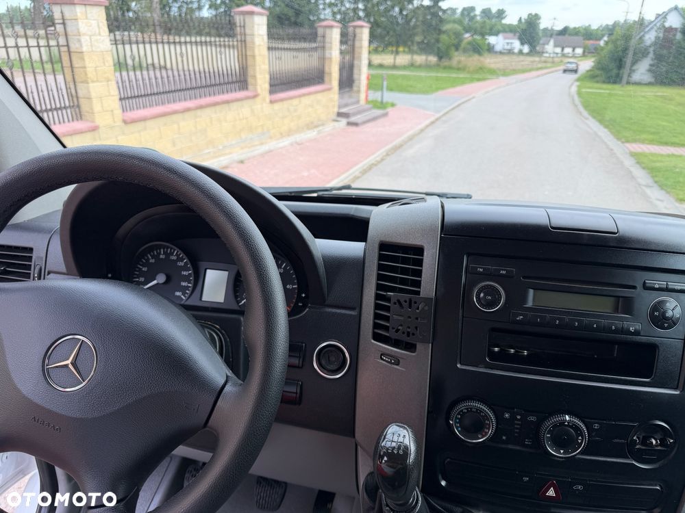 Mercedes-Benz Sprinter - 30