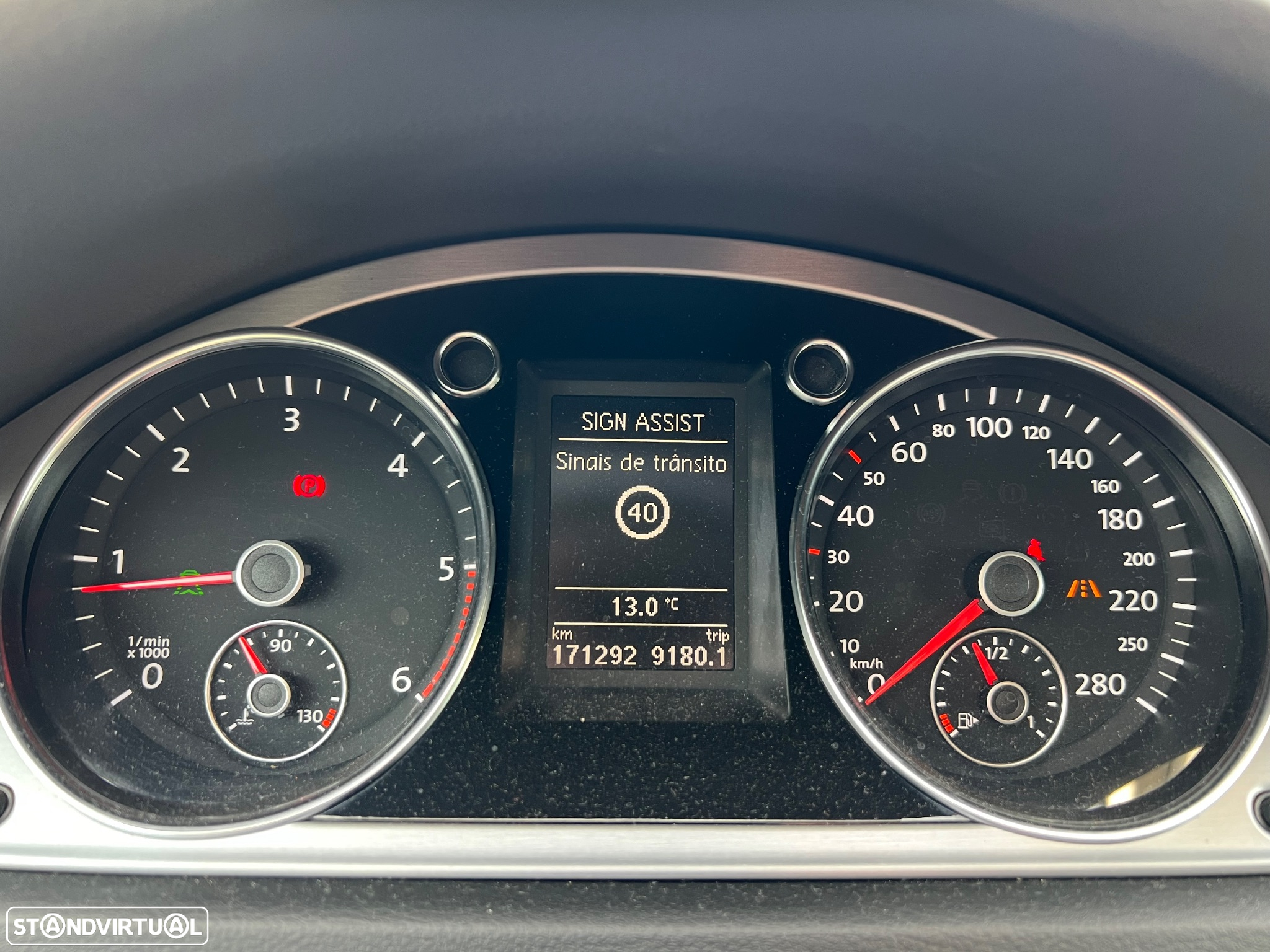 VW Passat CC - 53