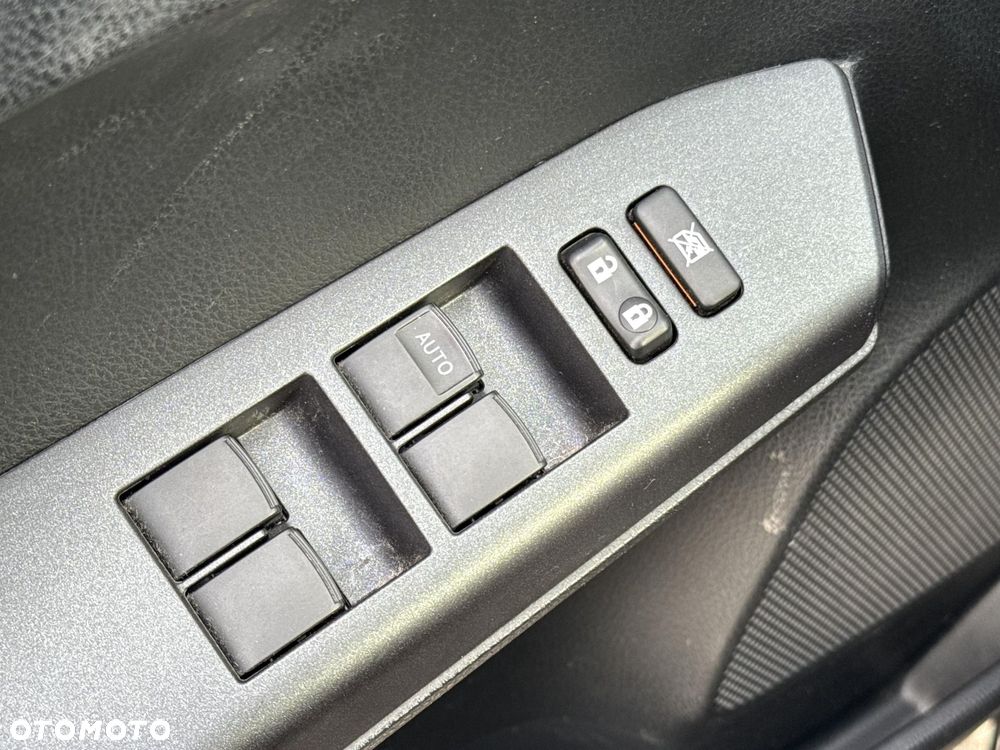 Toyota RAV4 Hybrid Premium 4x2 - 19