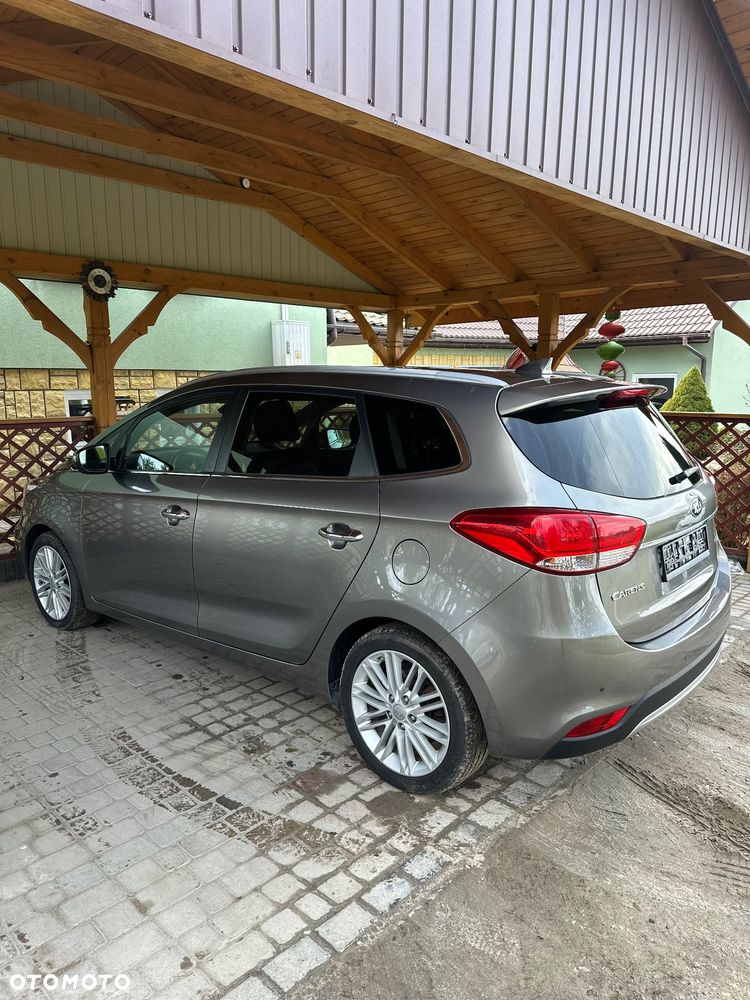 Kia Carens 1.7 CRDi M 7os EU6 - 14