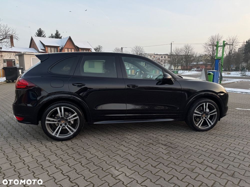 Porsche Cayenne Platinum Edition - 21