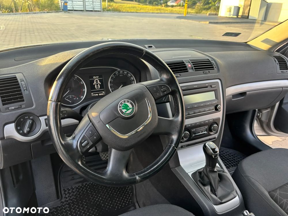 Skoda Octavia - 8