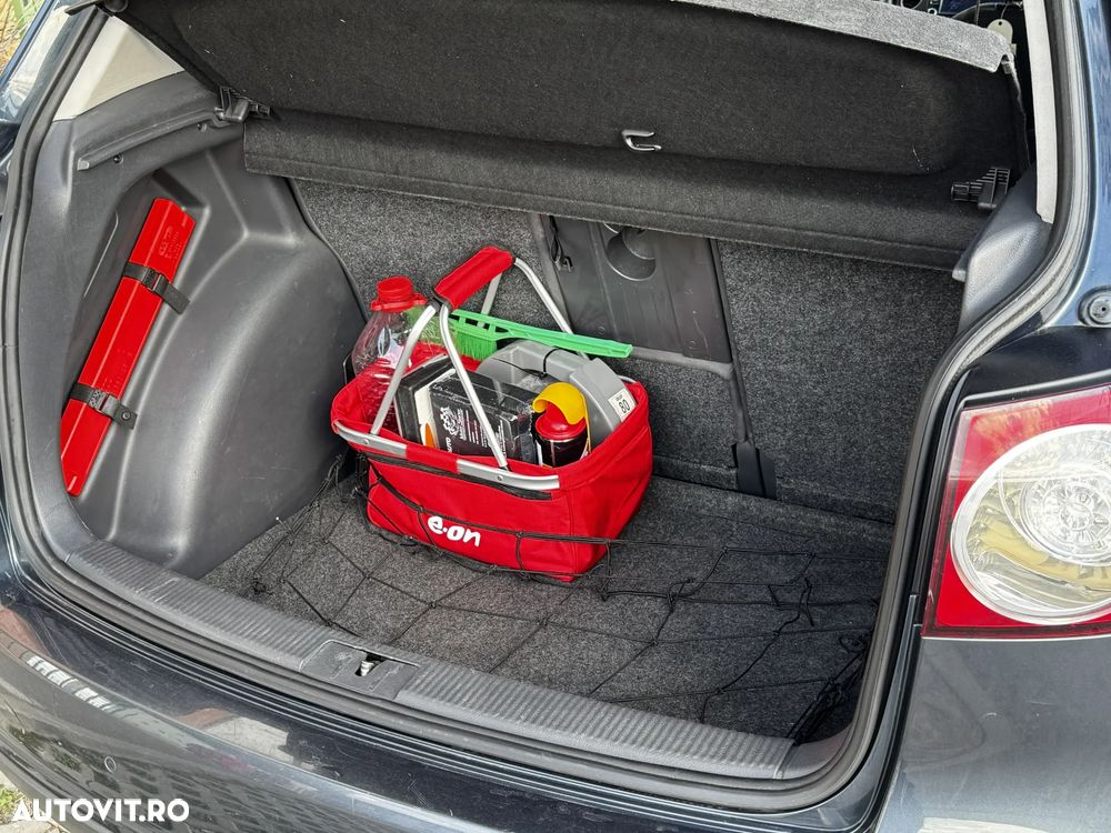 Volkswagen Golf Plus - 9