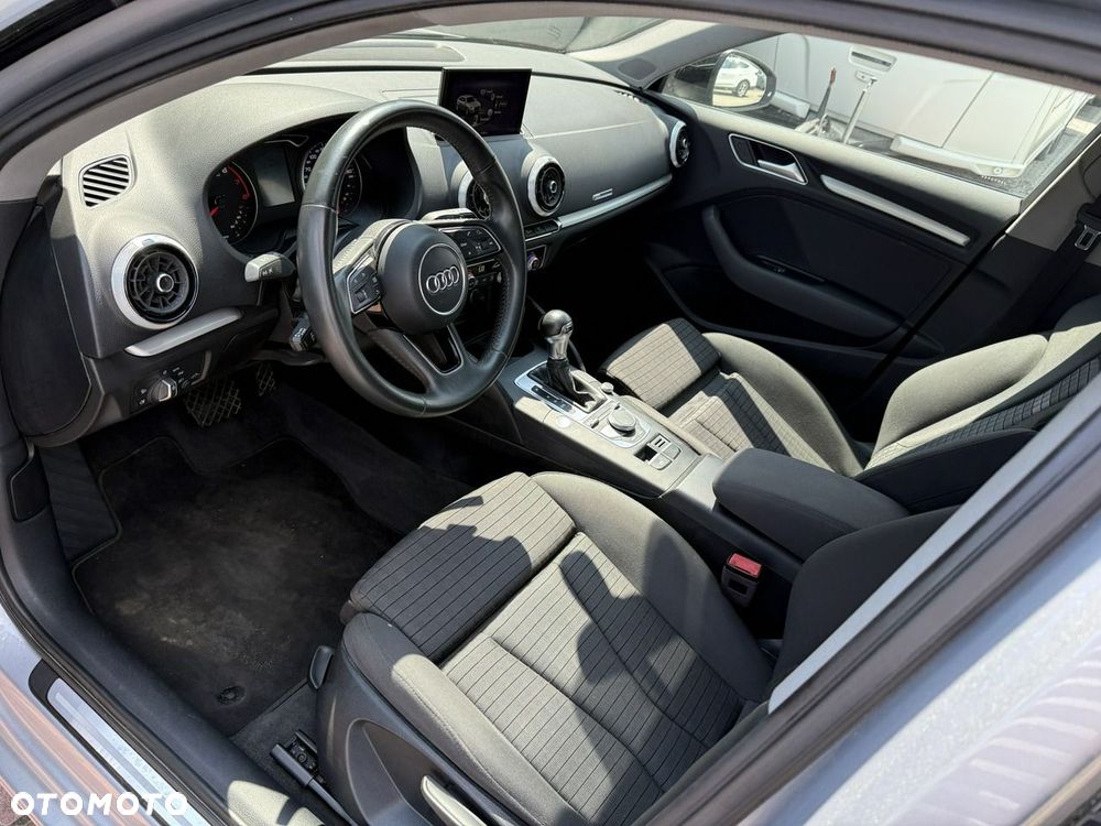 Audi A3 Sportback - 6