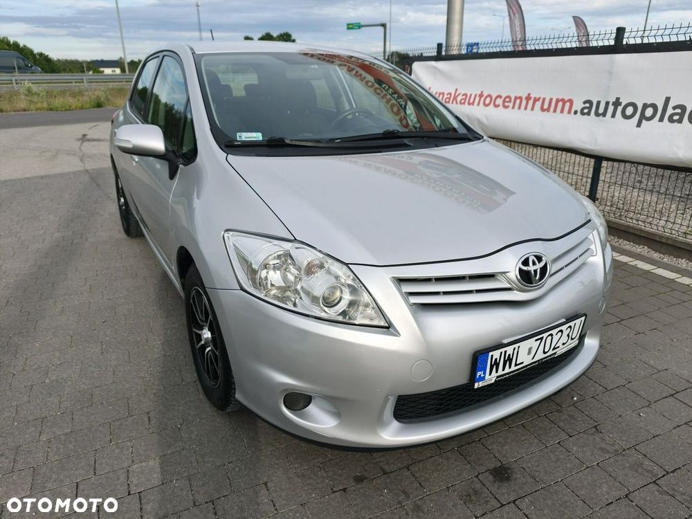 Toyota Auris - 5