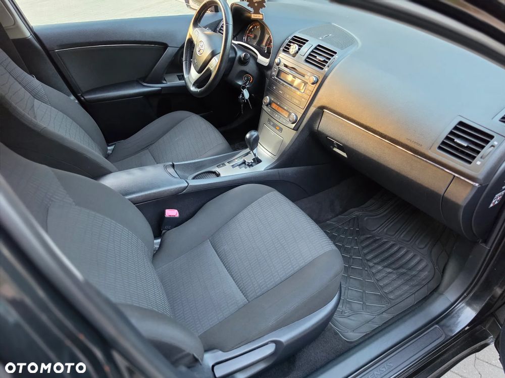Toyota Avensis 1.8 Multidrive S Sol - 22