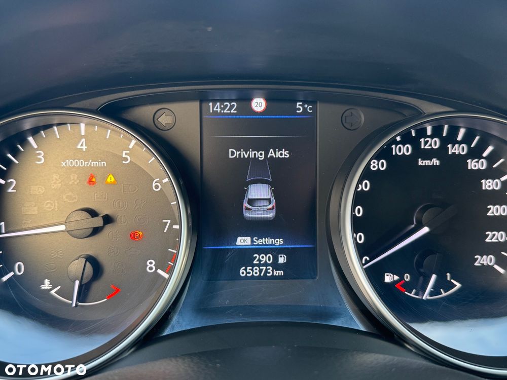 Nissan Qashqai 1.3 DIG-T N-WAY - 16