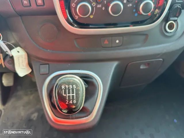 Renault TRAFIC TETO ALTO LONGA 145 CV - 16