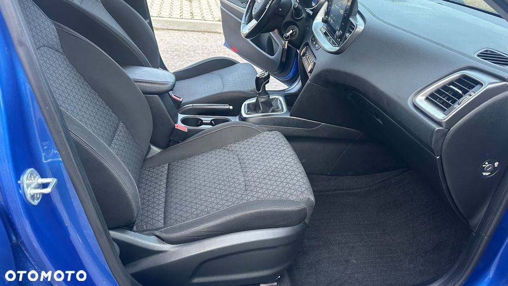 Kia Ceed 1.6 CRDi SCR L - 18