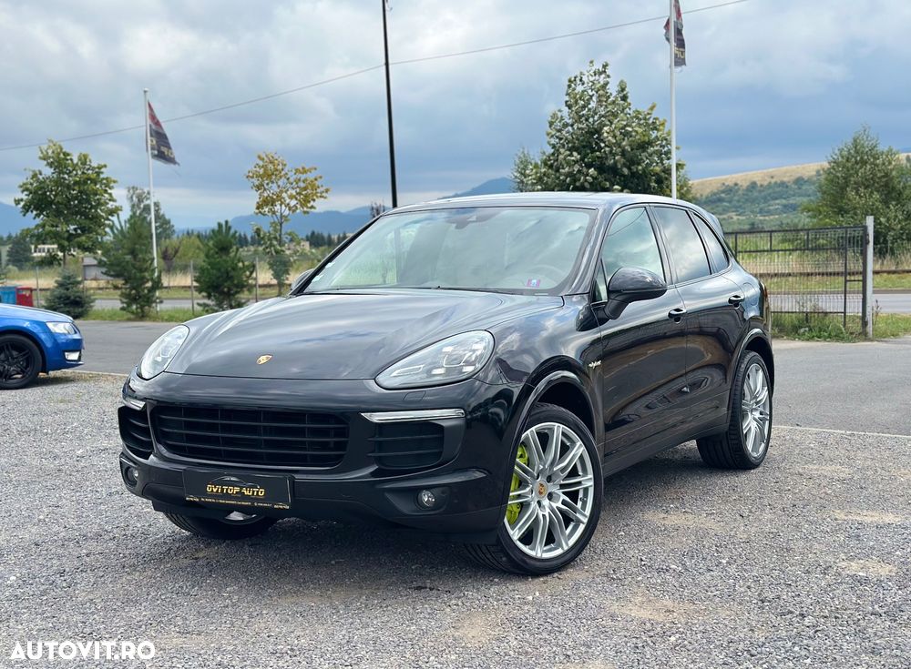 Porsche Cayenne S E-Hybrid Platinum Edition - 1
