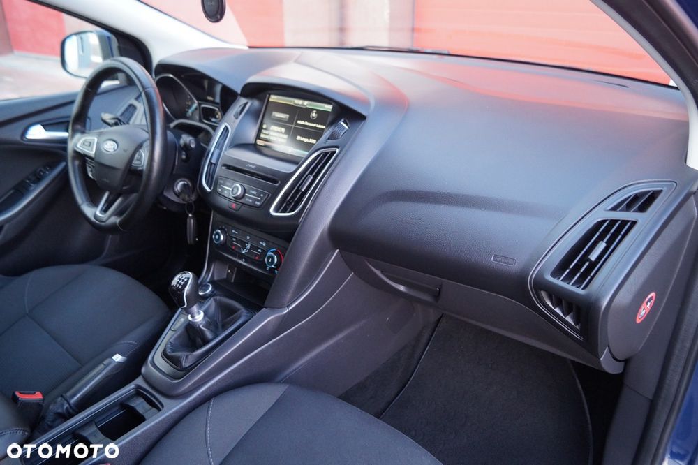 Ford Focus - 23