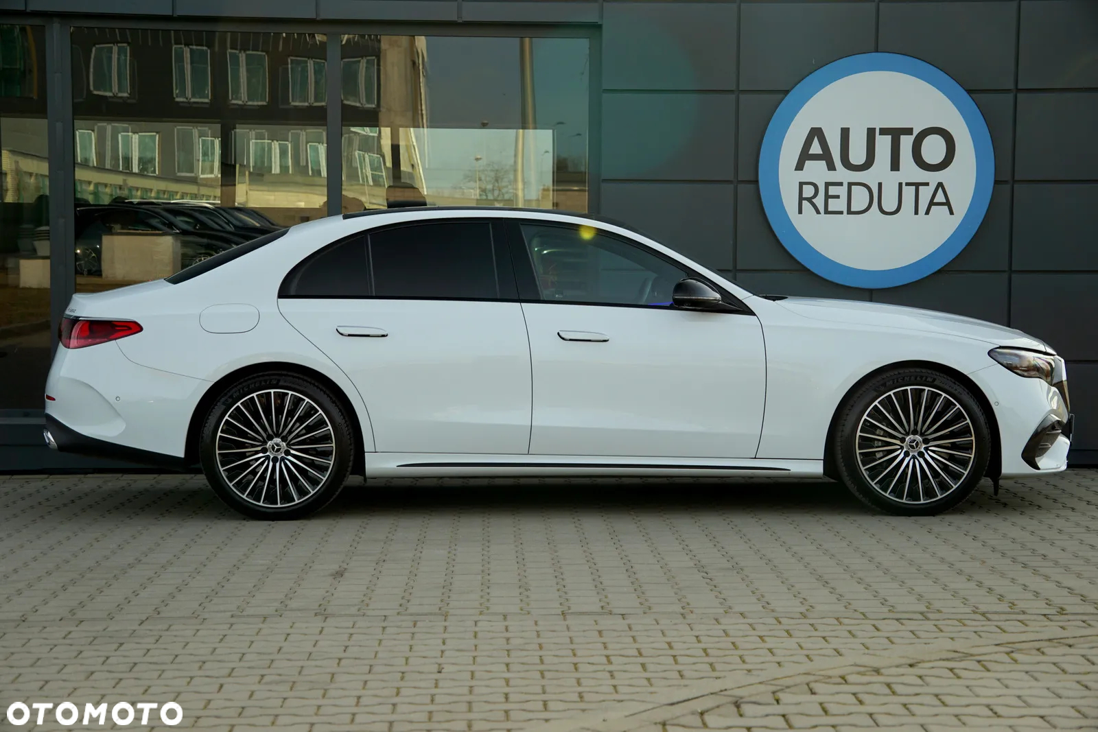 Mercedes-Benz Klasa E 220 d 4Matic 9G-TRONIC Edition AMG Line - 5