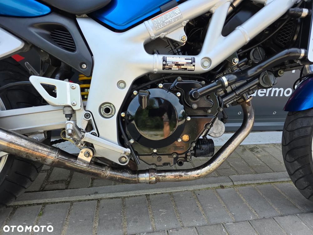 Suzuki SV - 25