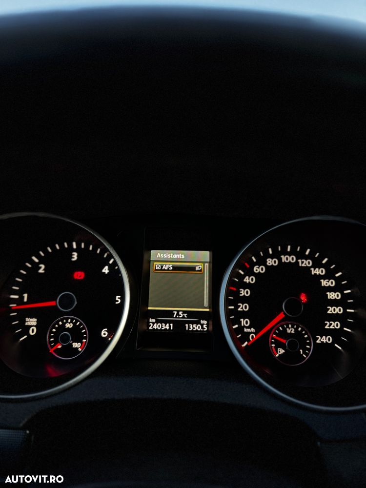 Volkswagen Golf 1.6 TDI DPF BlueMotion Technology Comfortline - 15