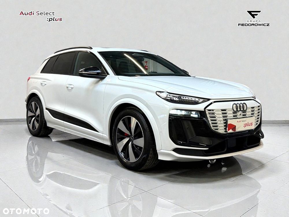 Audi Q6 e-tron - 14
