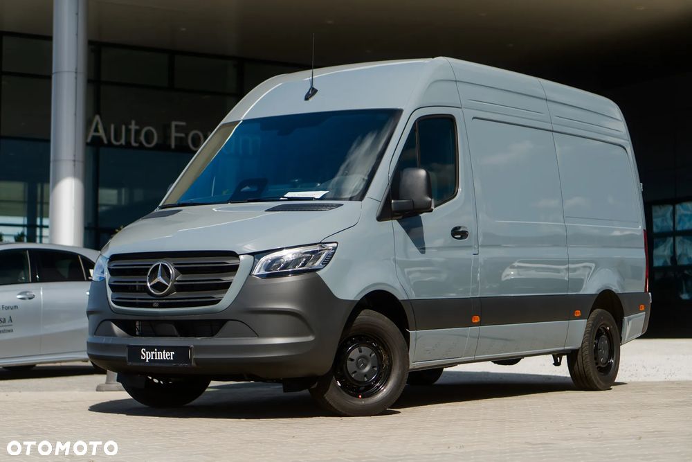 Mercedes-Benz Sprinter - 2