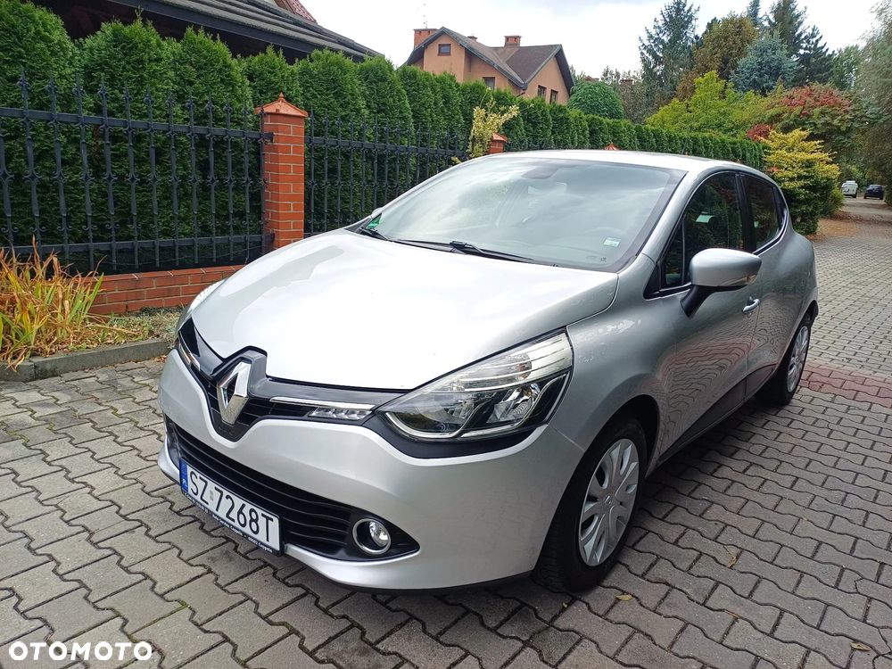 Renault Clio 1.2 16V 75 TomTom Edition - 9