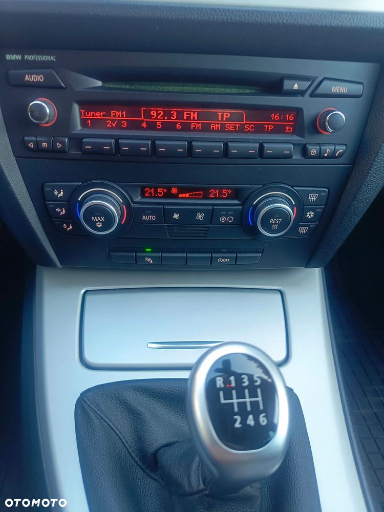 BMW Seria 3 320i - 19