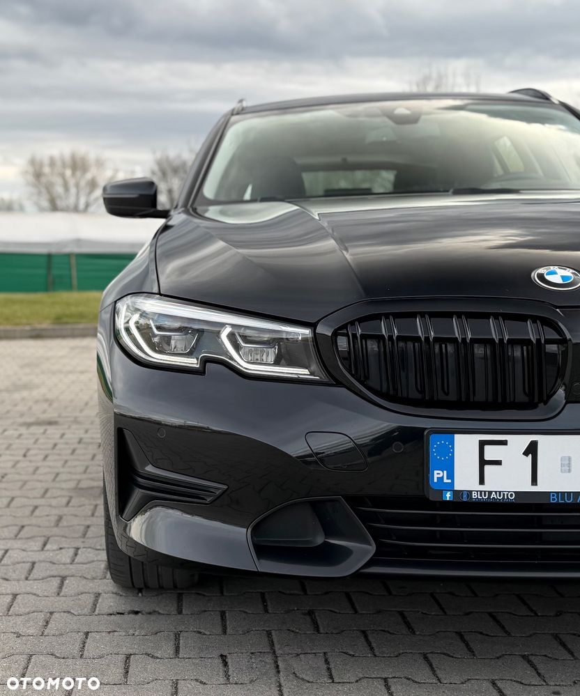 BMW Seria 3 320d xDrive Sport Line Shadow - 10