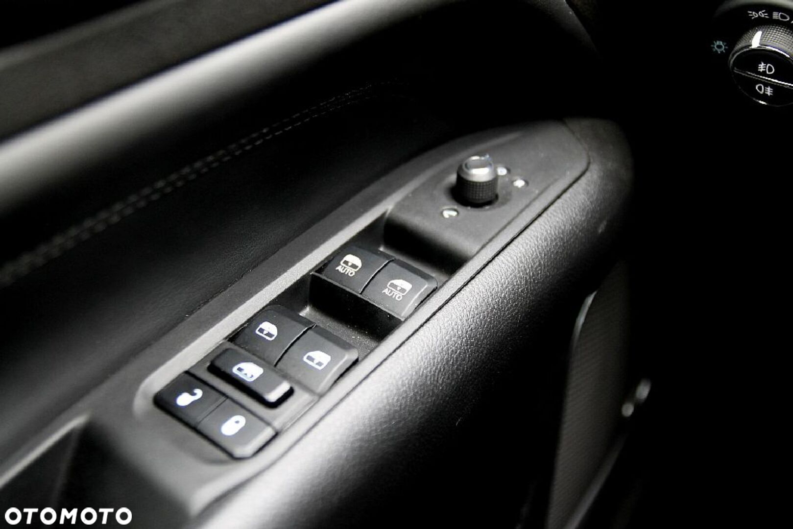 Jeep Compass - 27