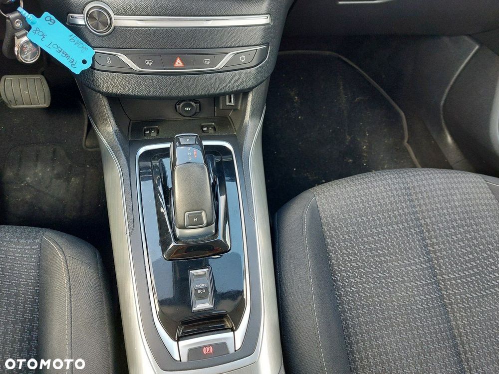 Peugeot 308 1.2 PureTech Allure S&S EAT6 - 22
