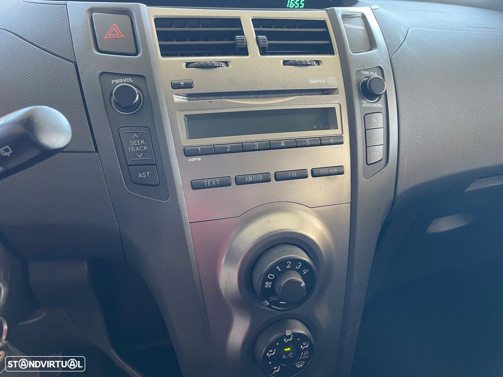 Toyota Yaris 1.0 VVT-i Comfort - 15