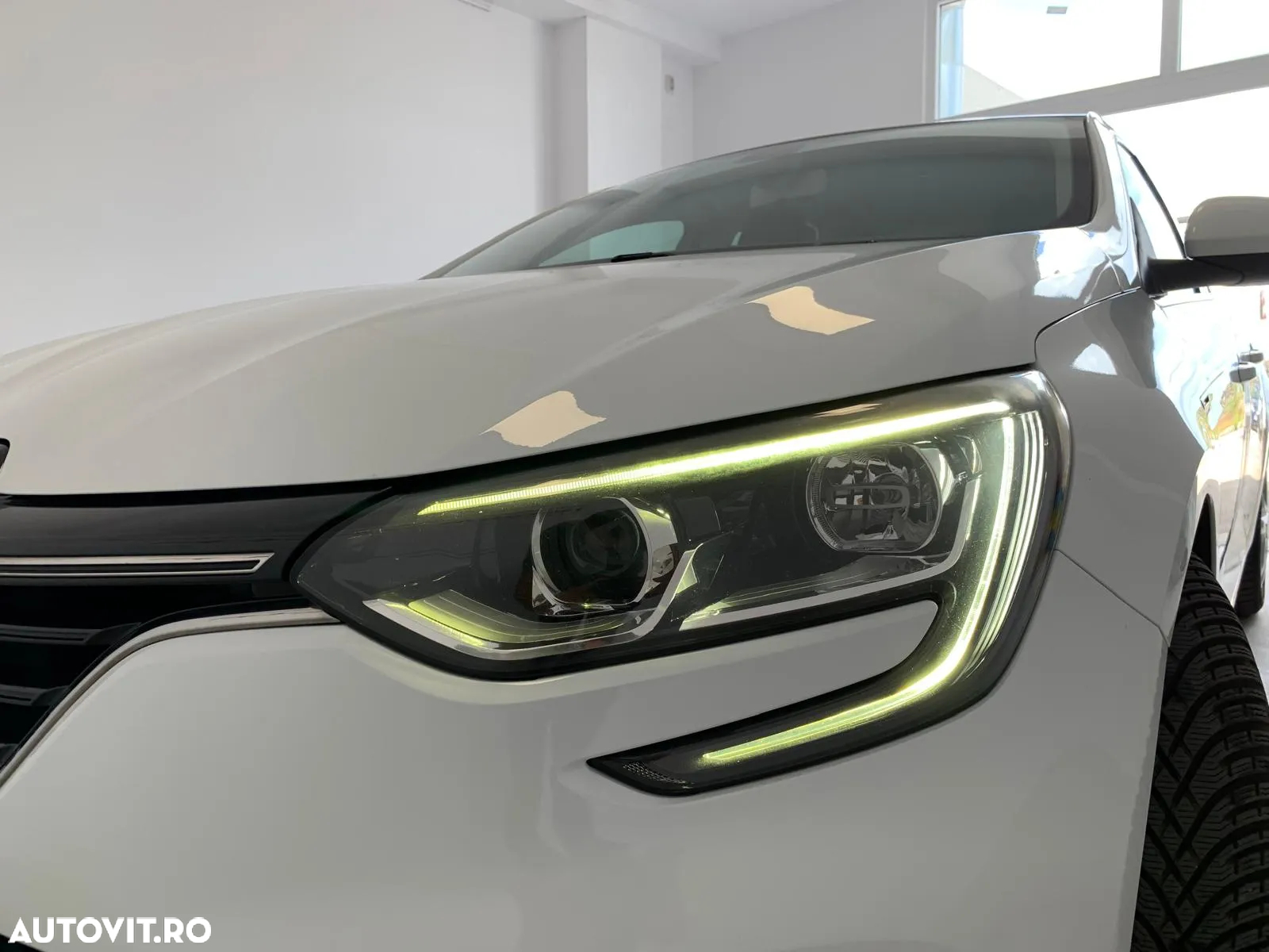 Renault Megane TCe EDC Zen - 15