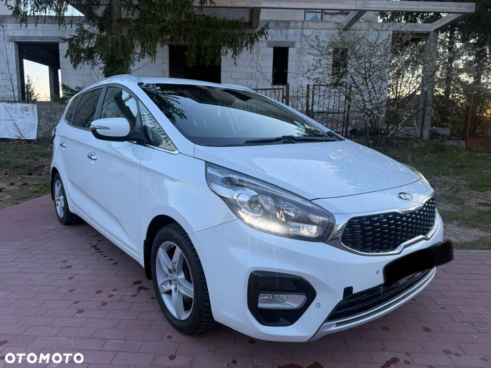 Kia Carens 1.7 CRDi L 7os - 4