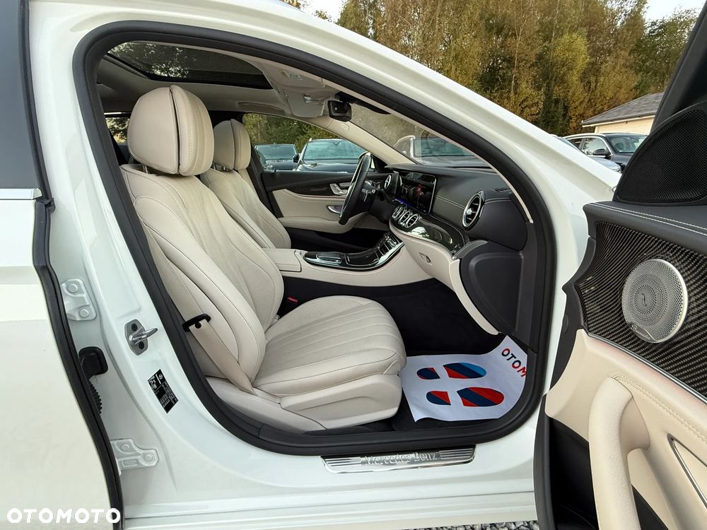 Mercedes-Benz Klasa E 300 d T 9G-TRONIC Avantgarde - 30