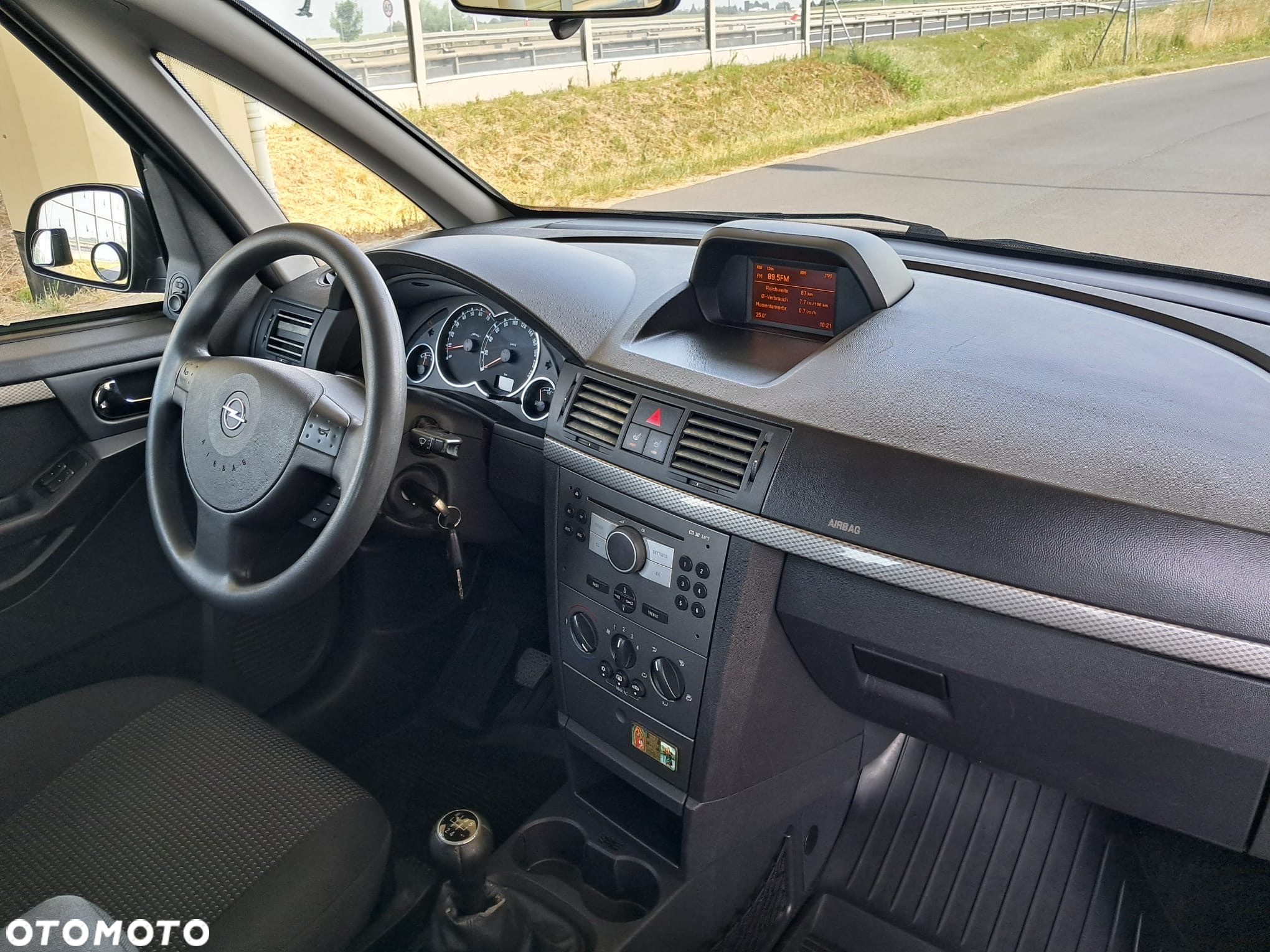 Opel Meriva 1.6 Cosmo - 17