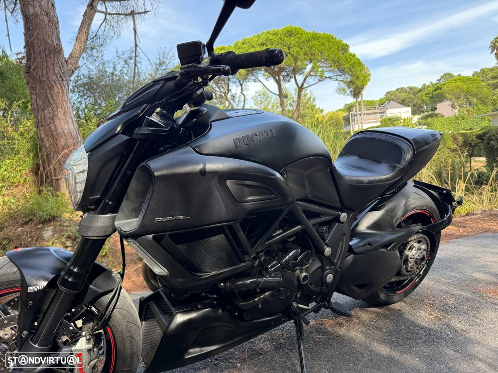 Ducati Diavel 1200 Darck - 16