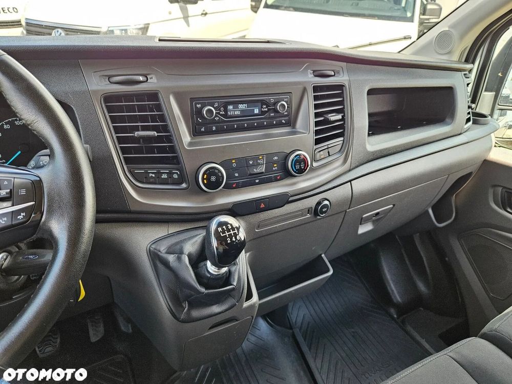 Ford Transit - 19